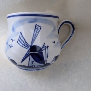 VTG BLUE DELFT BANPAINTED D.A.I.C. MUG 3" TALL NICE CONDITION
